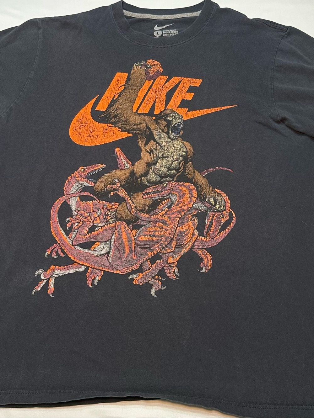Rare Nike Jungle Pickup Game King Kong T Shirt L